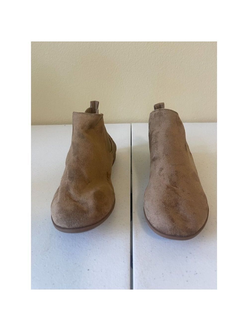 CP Shoes Womens Size 8.5 Ankle Boots Booties Brown Faux Suede